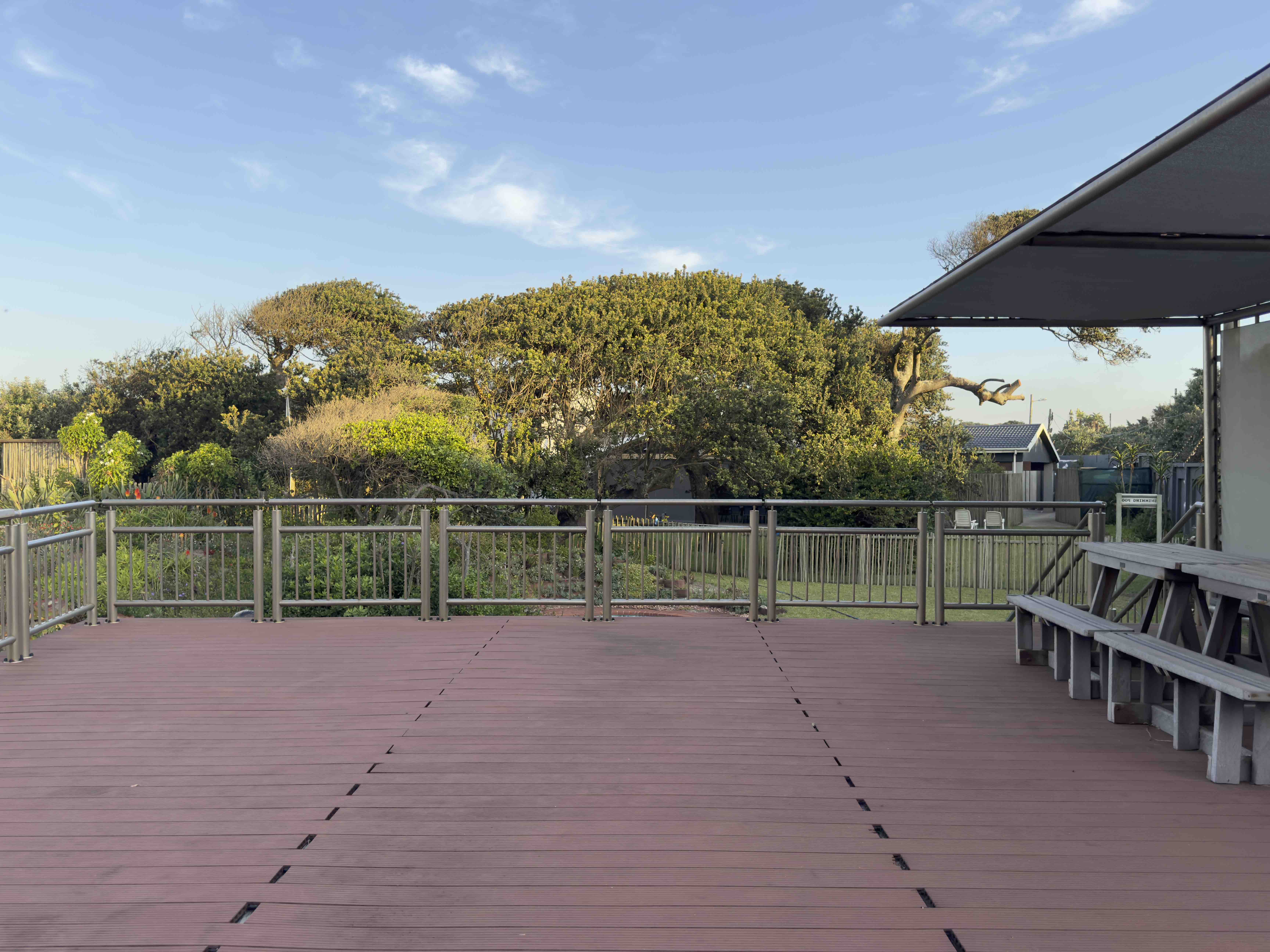 Cherry Lane Private Patio Overlooking Pennington Beach